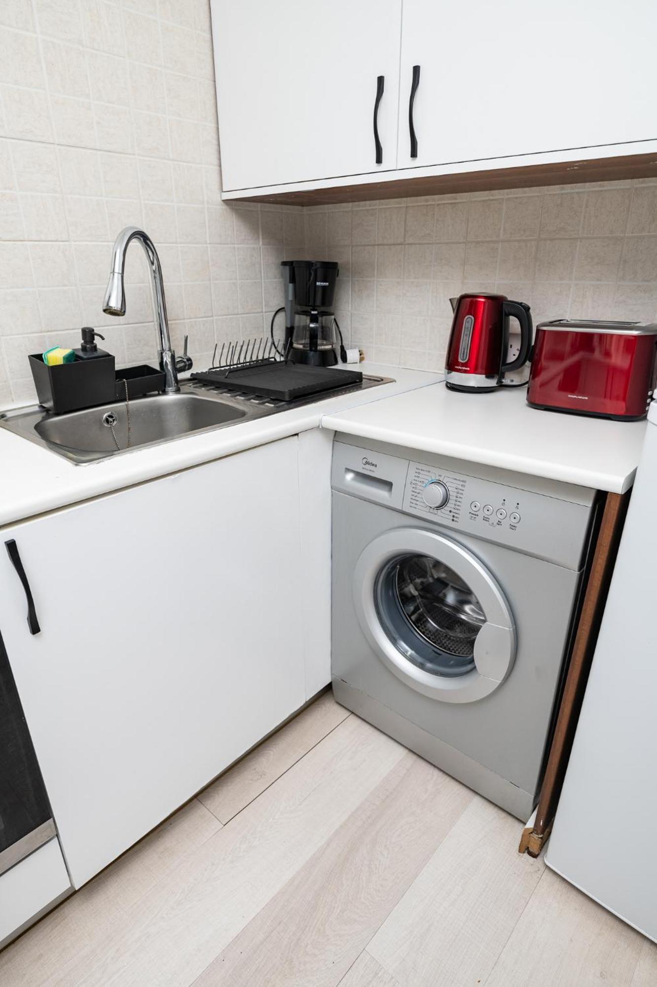 Lazuli Beach Apartment 501 Larnaca Eksteriør billede