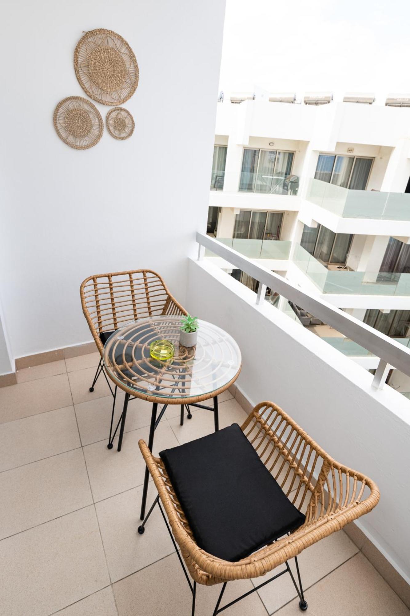 Lazuli Beach Apartment 501 Larnaca Eksteriør billede